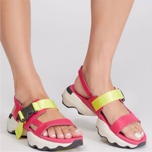 Sorrel Kinetic Impact Cactus/Pink Outdoor Performance Sandal
